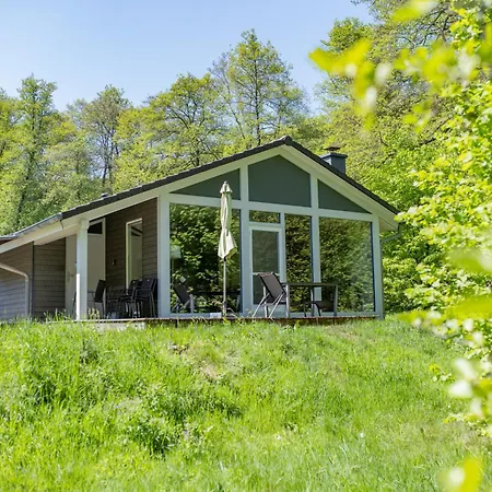 Bis 4 Personen F0h7 *